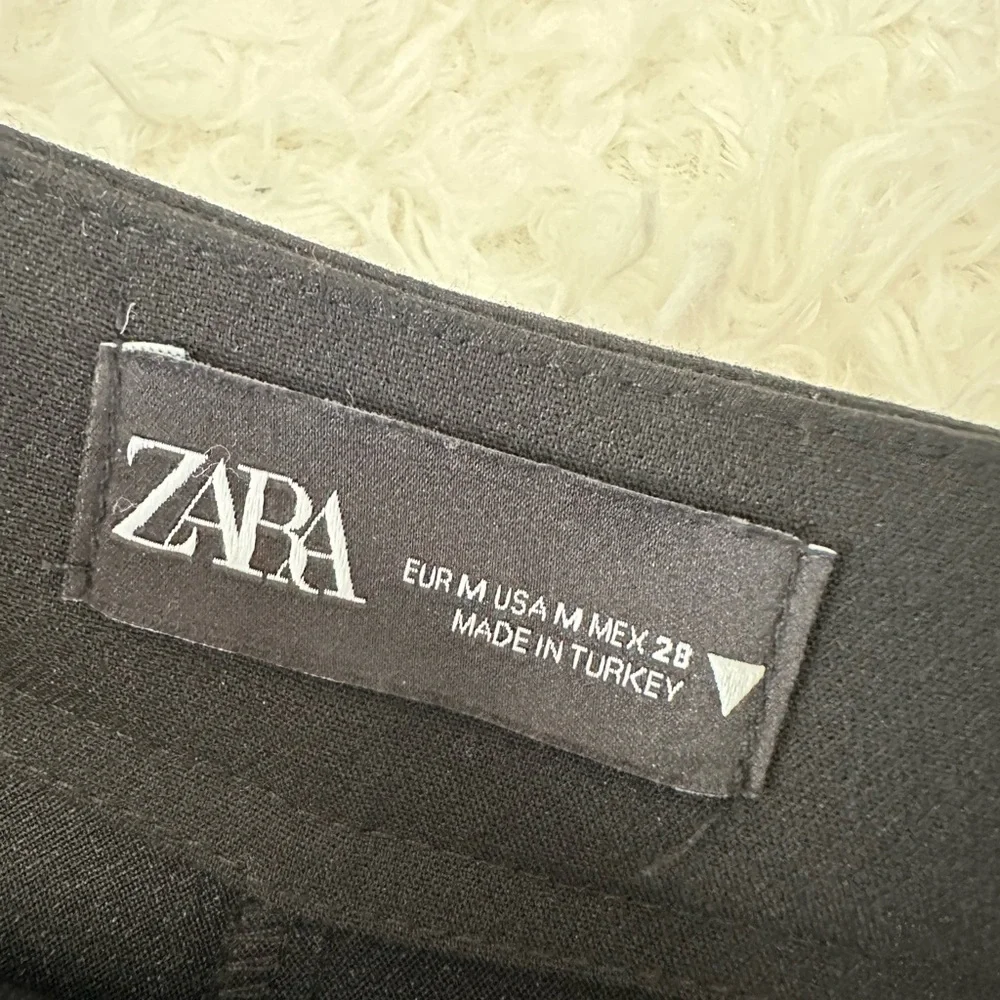 ZARA Classic Black Women's Skorts - Picture 3 of 3